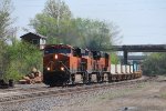 BNSF 7909 heads a wb stack train past the lookout point.